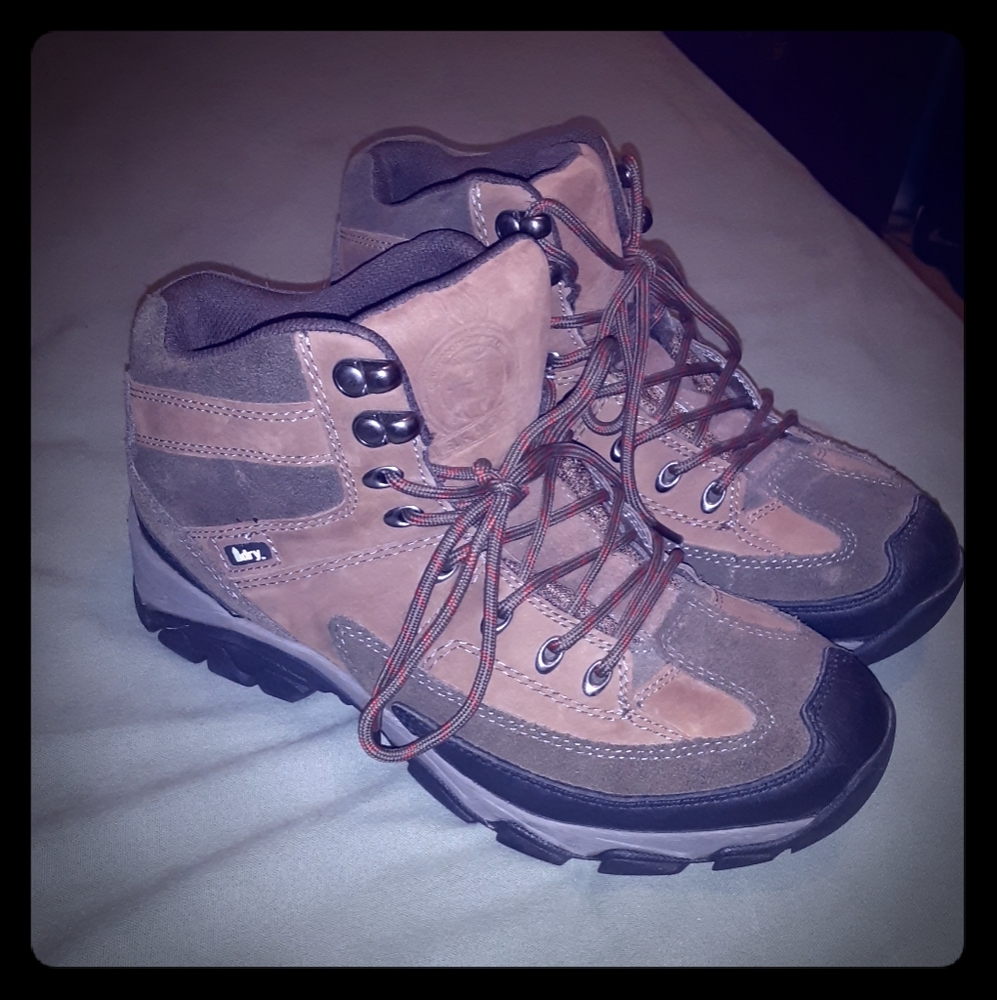 Elkwood Hiking Boots